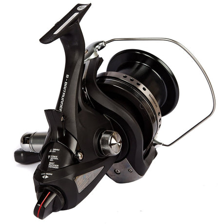 Shimano - Medium Baitrunner XT - A Long Cast - Hengelsport De Goeie Vangst